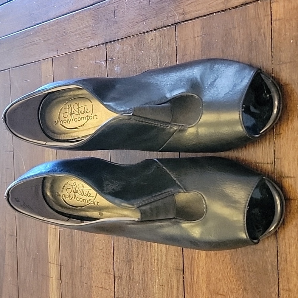 Life Stride Simply Comfort Heels